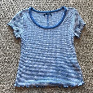 abercrombie and fitch short sleeve cropped t-shirt